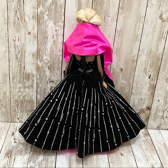 1998 Special Edition Happy Holidays Barbie Doll - Picture 4 of 12